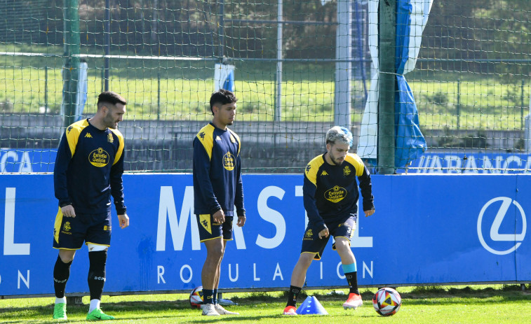 Lucas y Mella trabajan con el grupo