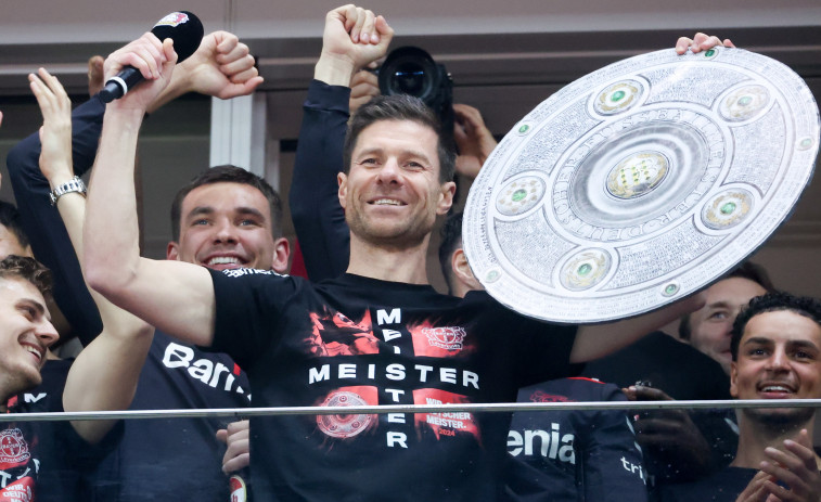 El Leverkusen de Xabi Alonso, de la lucha contra el descenso a la hazaña del título