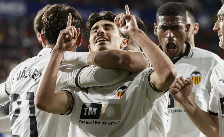 El Valencia recupera la séptima plaza y Budimir falla un penalti en el 97 (0-1)