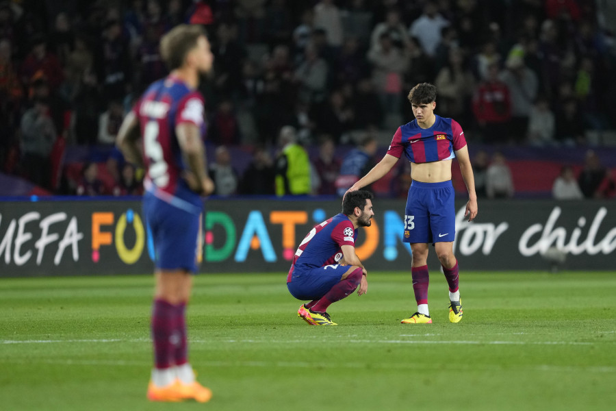 Los errores defensivos acaban con el sueño europeo del Barcelona (1-4)