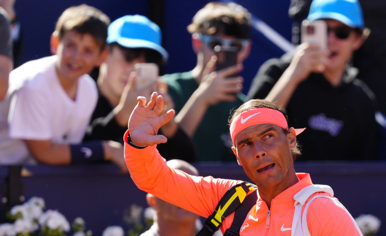 Nadal se despide de Barcelona con una digna derrota ante De Miñaur