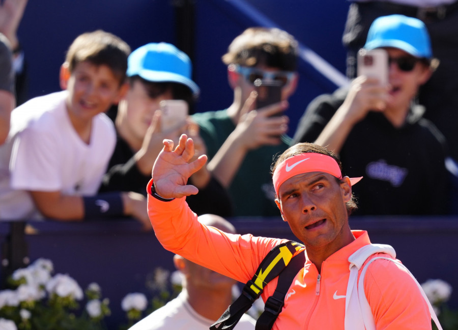 Nadal se despide de Barcelona con una digna derrota ante De Miñaur