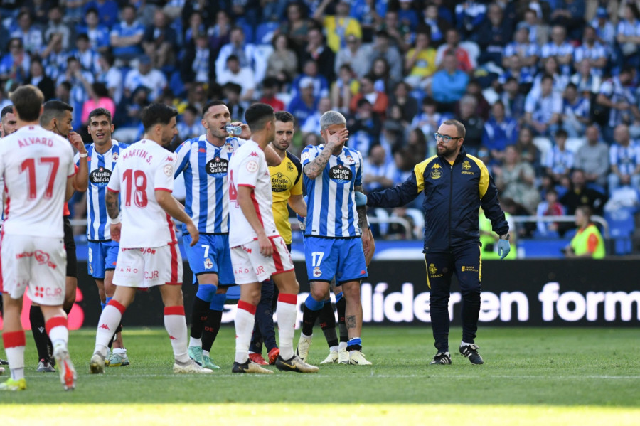 Hugo Rama sufre una lesión en el sóleo y será baja para el partido frente al Arenteiro