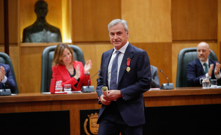 Carlos Sáinz recibe la Medalla al Mérito Deportivo Ciudad de Zaragoza