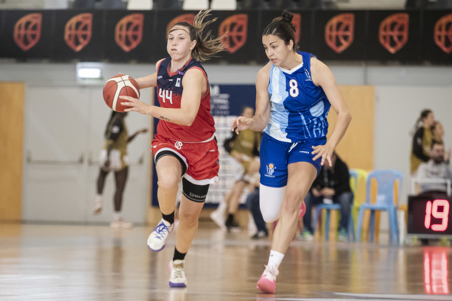 El Maristas cae en su debut ante el Castelló (55-44)