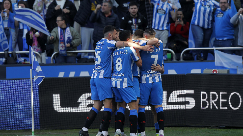 Así se vivió el Deportivo-Arenteiro desde el césped y desde la grada