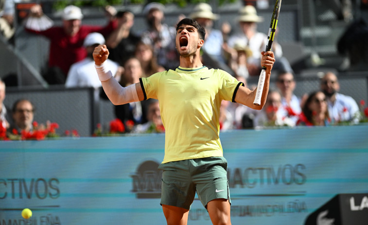 Alcaraz gana a Struff y se clasifica para cuartos