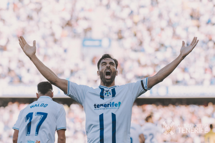 Enric Gallego: "Lo más importante es centrarse en el partido ante el Racing de Ferrol"