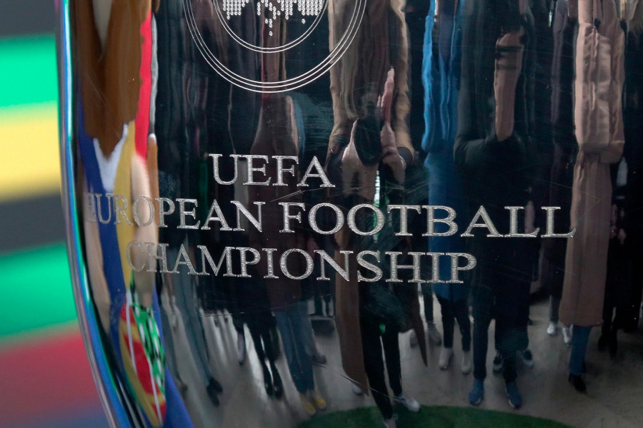La UEFA permitirá inscribir hasta 26 jugadores