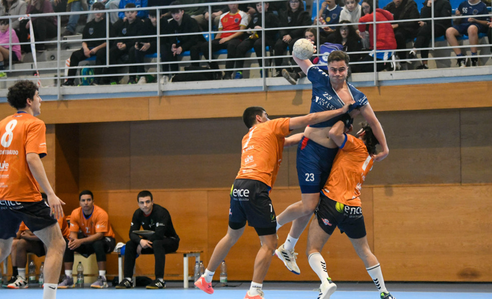 El OAR se juega la temporada en la pista del Carballal