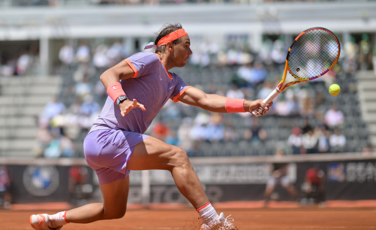 Nadal reacciona ante el belga Zizou Bergs