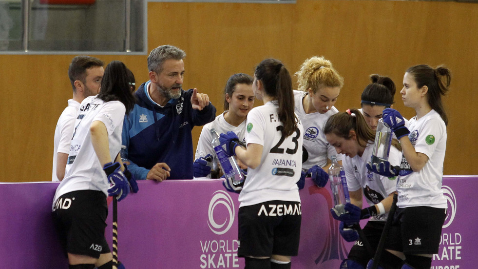 El HC Coruña supera al Alcobendas (2-5)