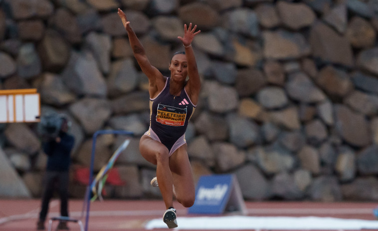 Ana Peleteiro, primera en el triple salto de Tenerife con una marca de 13,83 metros