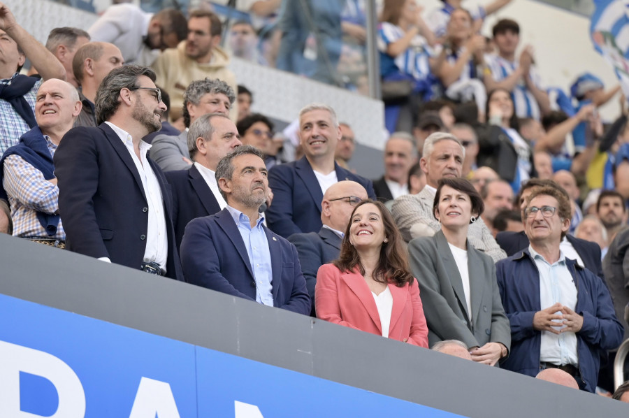 Deportivo y Ayuntamiento de A Coruña firman el nuevo convenio para usar Riazor