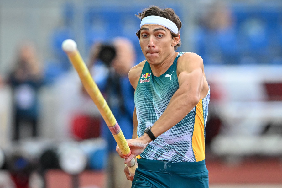 Duplantis gana en Ostrava pero sin récord del mundo