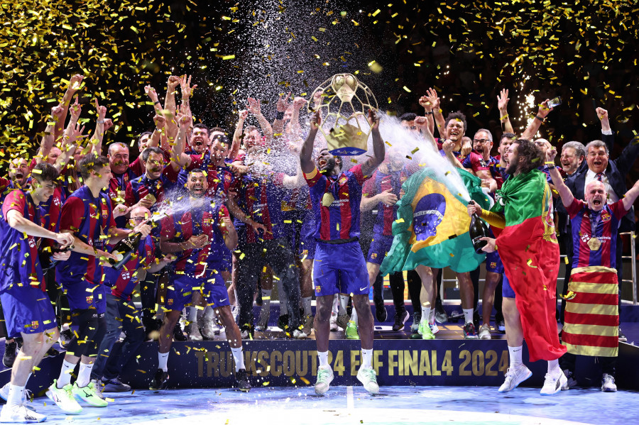 El Barça logra su duodécima Copa de Europa al batir en la final al Aalborg (31-30)