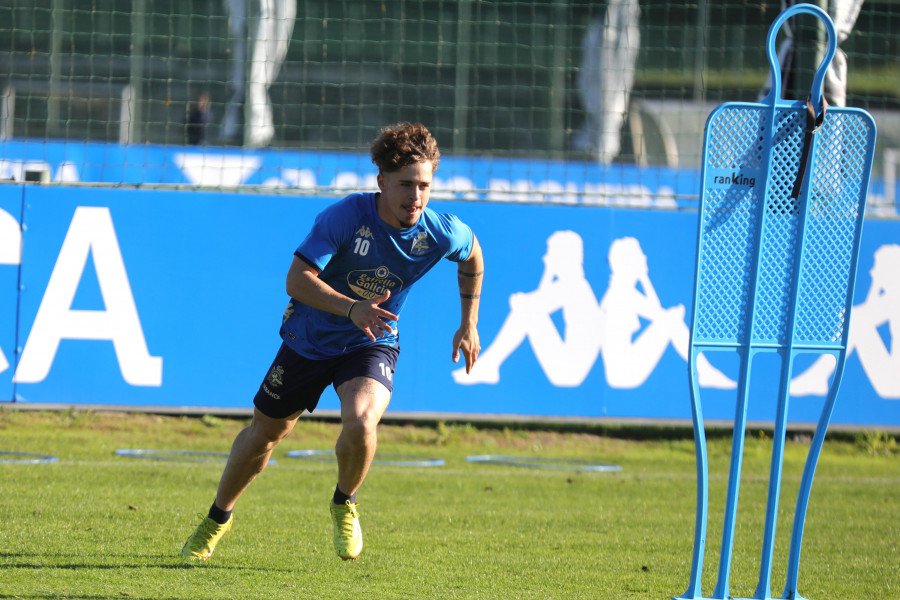El Depor ve a Mario Soriano como una pieza clave en el regreso al fútbol profesional