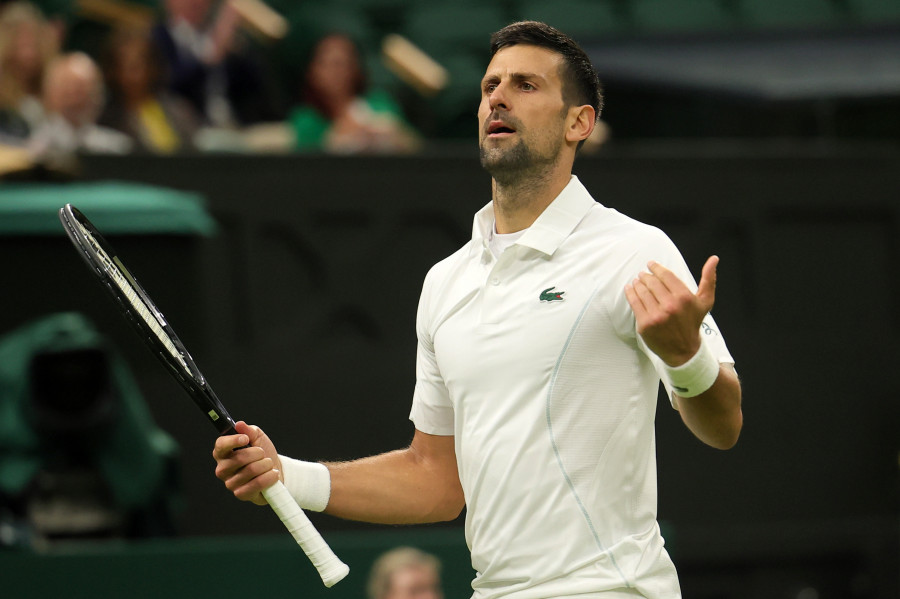 Djokovic doma a Rune