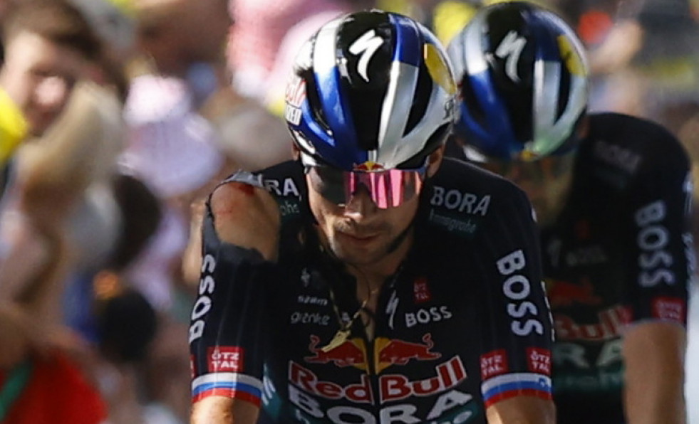 Roglic, sin alas en el Tour