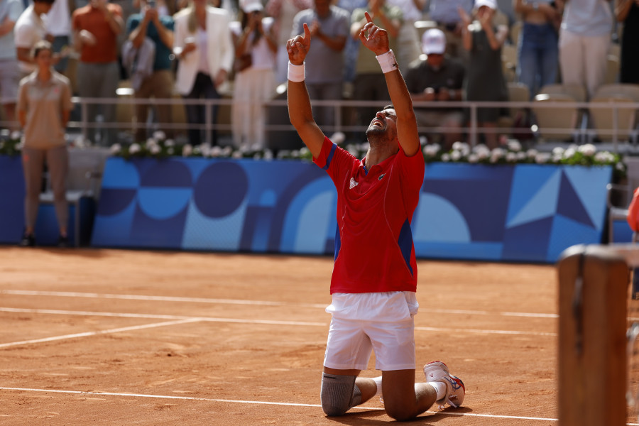A Djokovic 'nole' tembló el pulso para capturar el oro