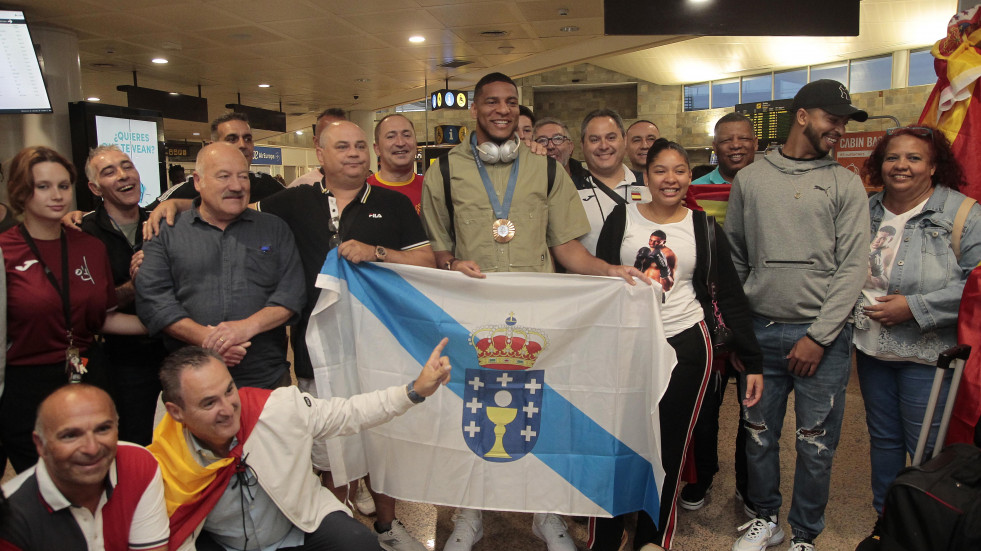 La bienvenida al medallista olímpico Enmanuel Reyes en A Coruña