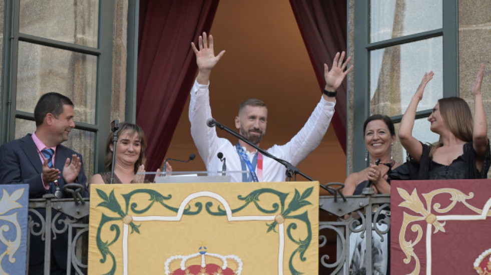 Betanzos apoya a Carlos Arévalo e inicia una recogida de firmas