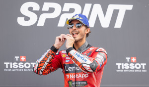 Bagnaia gana con autoridad, Vietti y Ortolá logran la 'pole position'