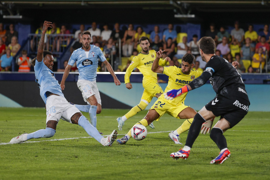 El Villarreal derrota al Celta en un final de partido frenético (4-3)