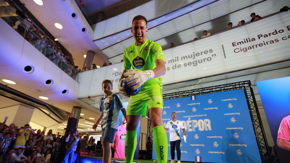 Encuesta en Riazor | Los fichajes de esta temporada, a examen ¿Con cuáles te quedas?