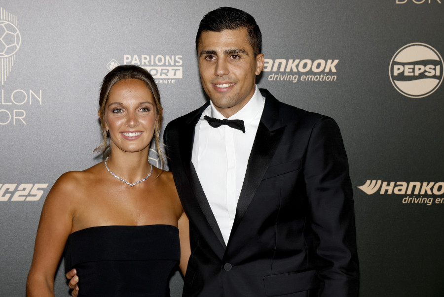 Rodri se une al coruñés Luis Suárez y se corona con el segundo Balón de Oro masculino español