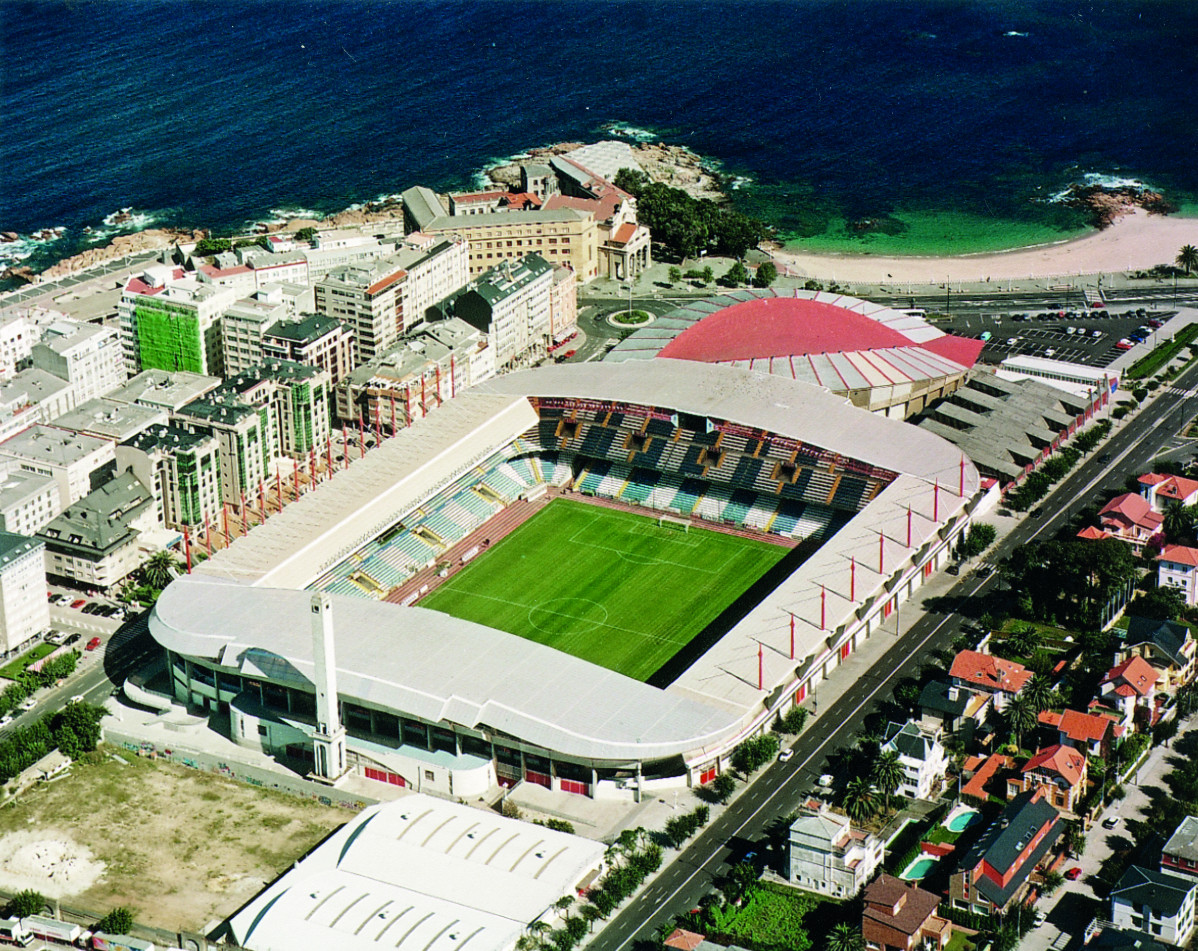 1999 Estadio cerrado por completo (NUESTRA)