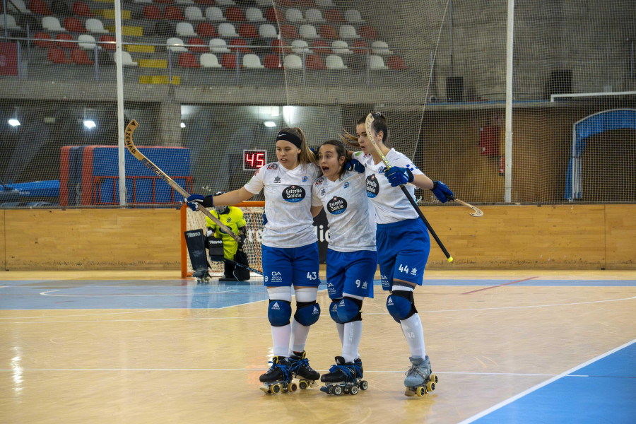 El HC Coruña salva un punto a cinco minutos del final