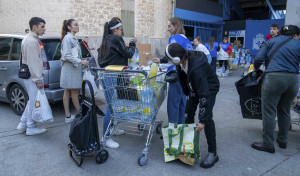 El Depor cierra la exitosa iniciativa de donación de alimentos para los afectados por la DANA