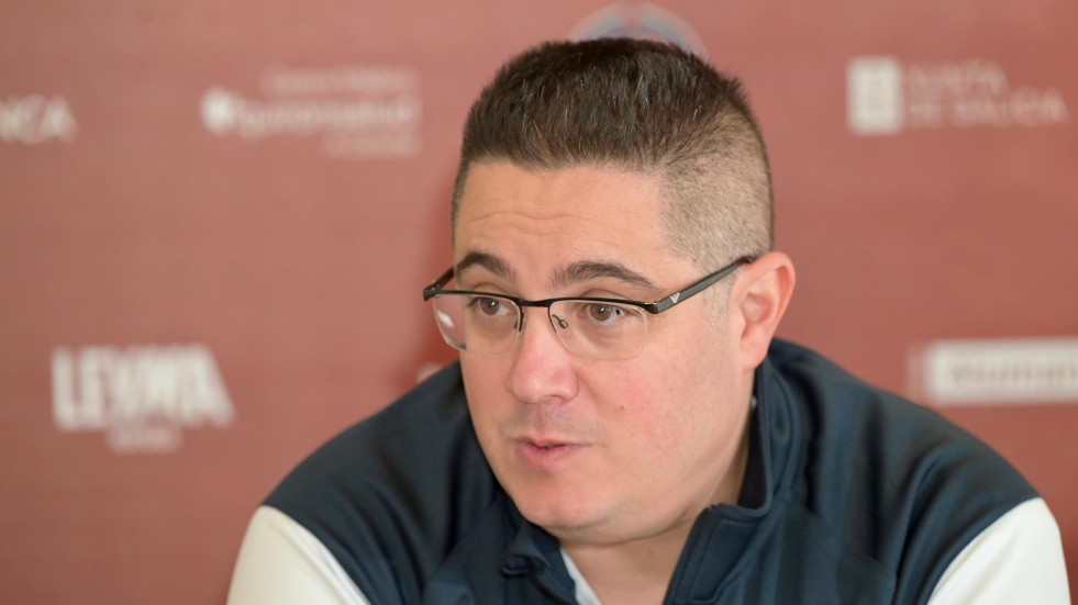Epi ya ejerce como técnico del Obradoiro: 