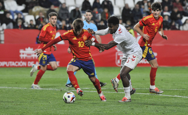 España se impone a Dinamarca en su preparación para el Europeo (2-1)