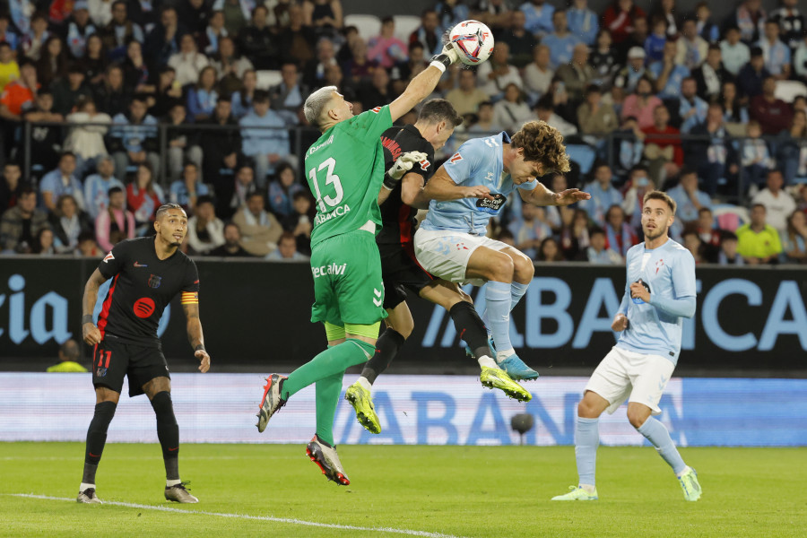 El Barcelona se deja dos puntos en Balaídos (2-2)