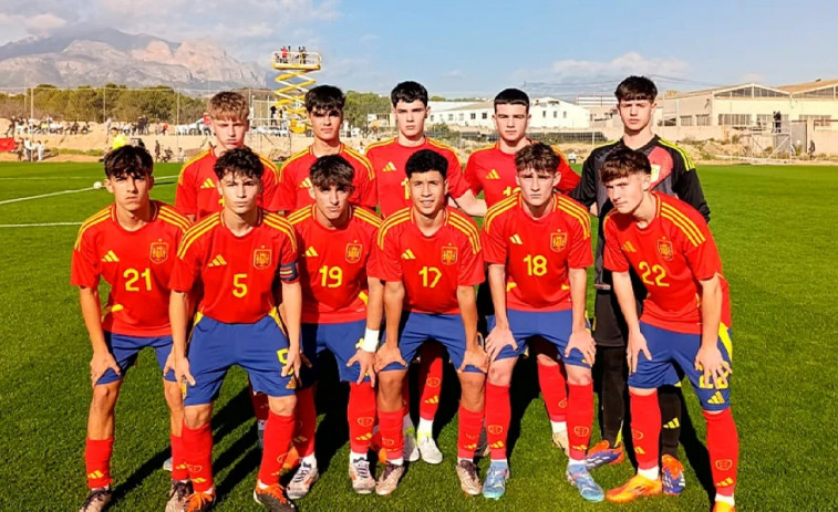 España sub-15 gana a Marruecos con el blanquiazul Raúl Lema de titular