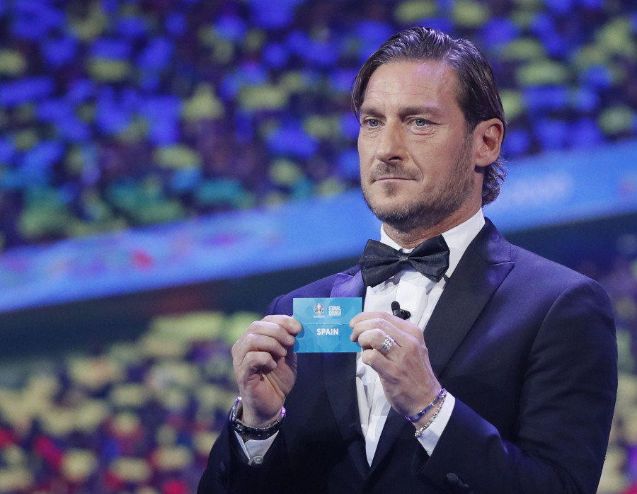El exjugador del Roma Francesco Totti está siendo investigado por fraude fiscal