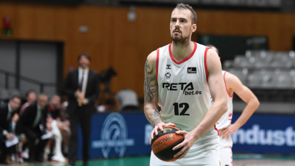 Ondrej Balvin y Rati Andronikashvili, nuevos jugadores del Obradoiro