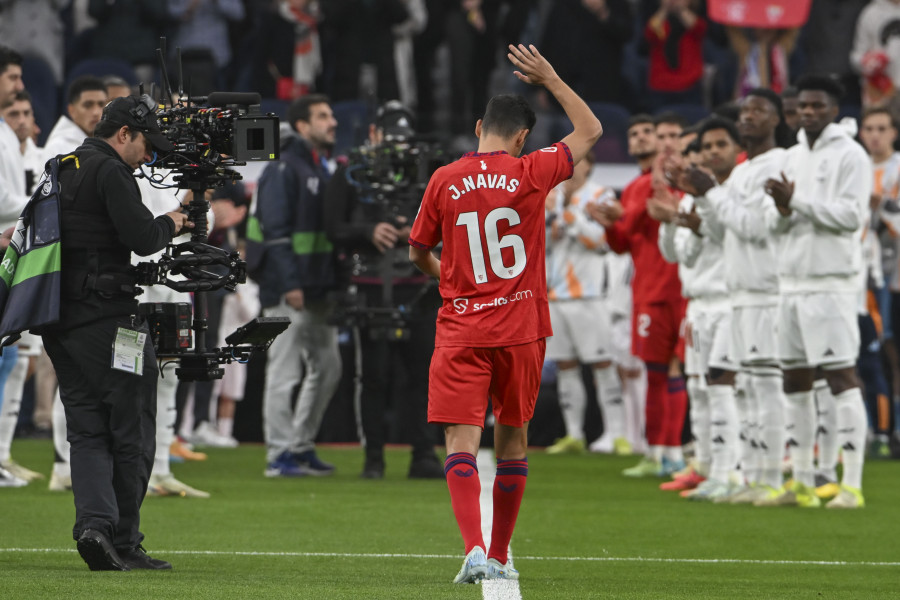 Jesús Navas se despide del fútbol jugando 25 minutos en el Santiago Bernabéu