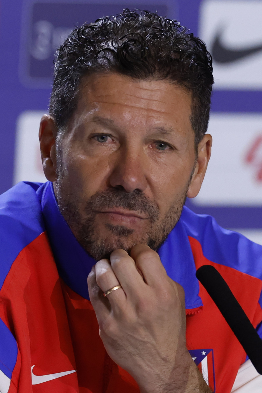 Simeone, sobre el 'caso Olmo' y la sanción a Vinícius: "Mejor me callo"