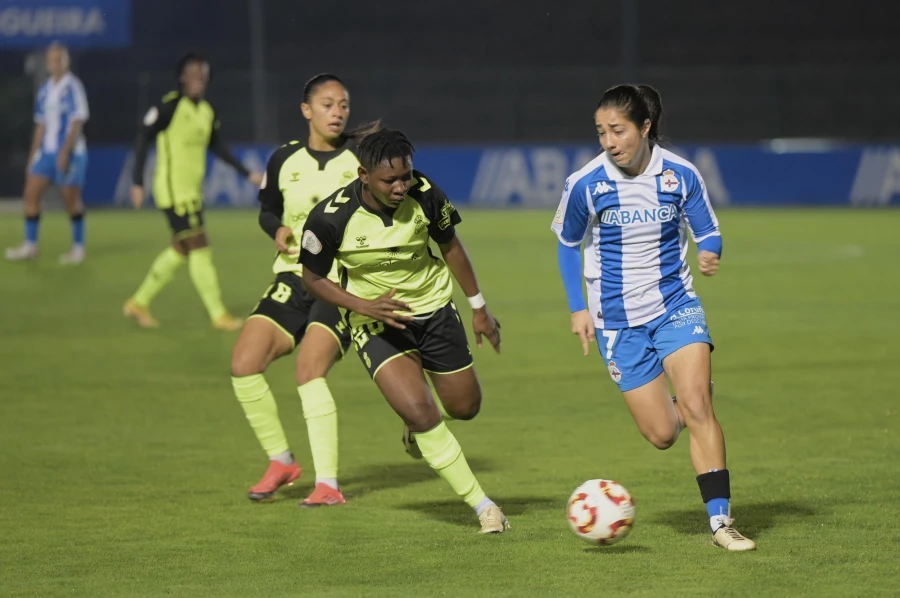 Eva Dios ya es la segunda jugadora con más partidos de la historia del Deportivo