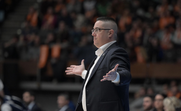 El problema del Básquet Coruña en Murcia: un partido de baloncesto y uno de fútbol sala en el mismo sitio y la misma hora