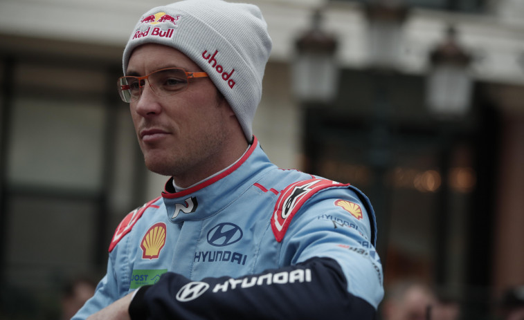 El Mundial arranca con dominio del campeón Neuville al aprovecharse de un fallo de Ogier