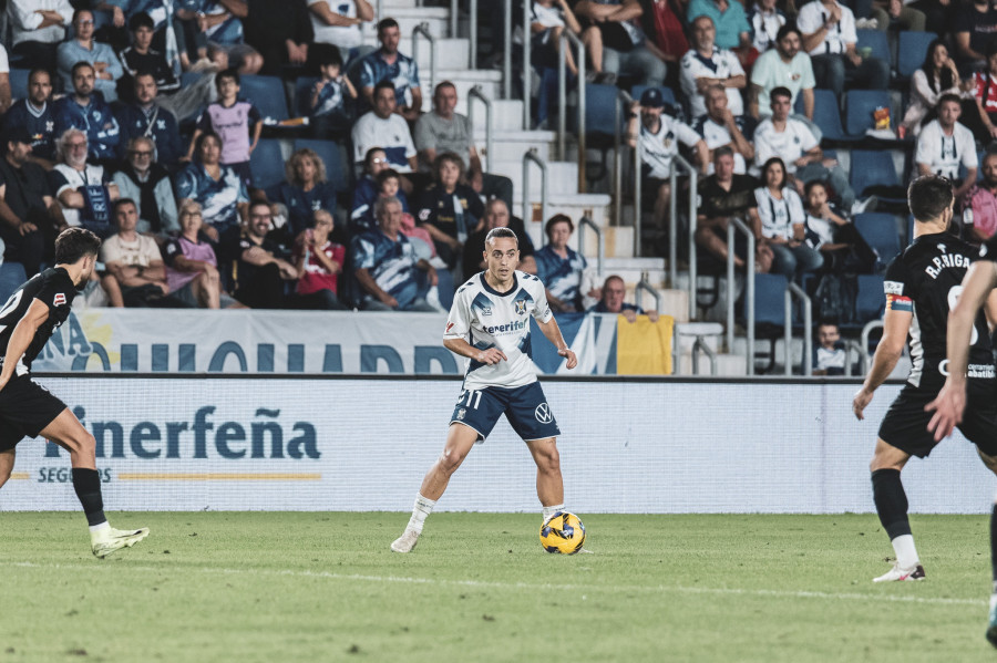 El Tenerife seguirá con interés el futuro de Luismi Cruz en el Deportivo