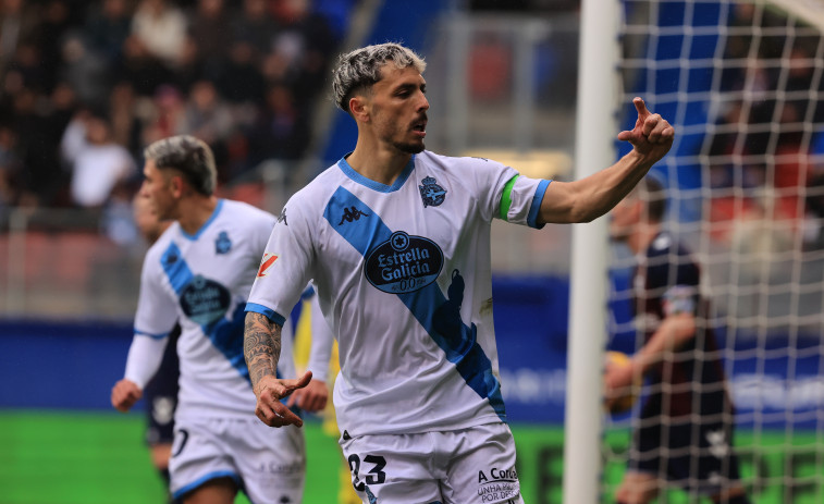 Ximo Navarro era el nueve del Dépor (0-1)
