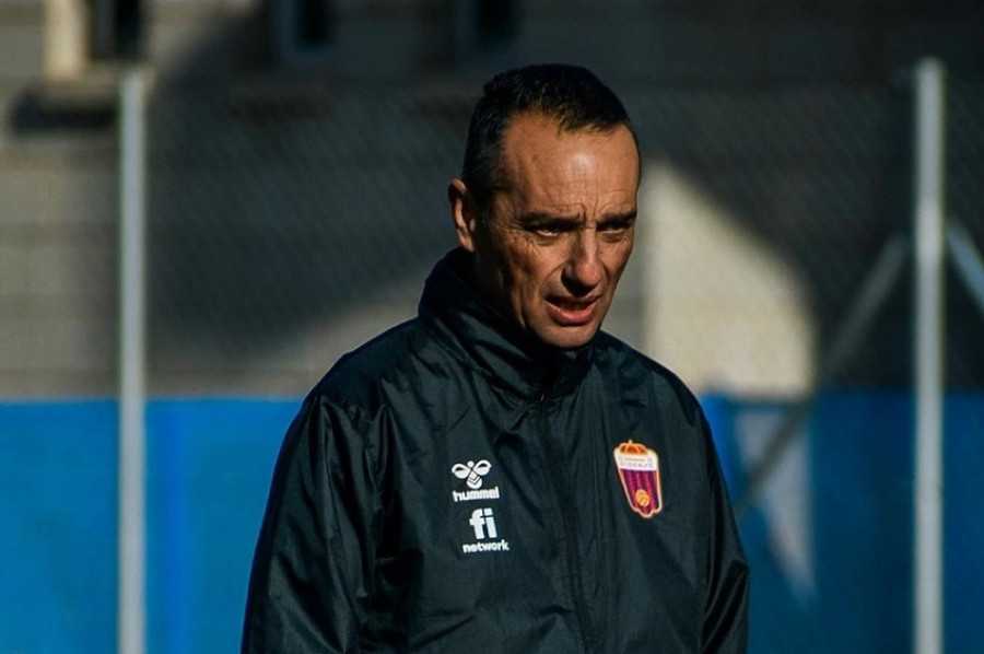 El CD Eldense anuncia la salida del extécnico deportivista José Luis Oltra