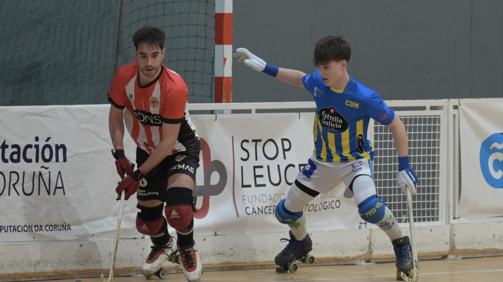 El Sant Feliu asalta el fortín del CDM pese al doblete de un inspirado Iván Centoira (3-4)