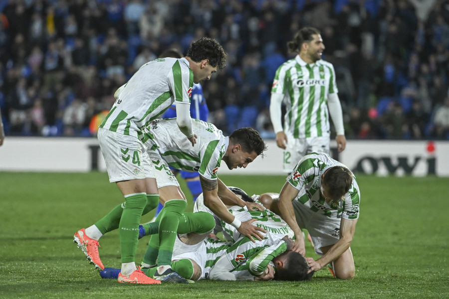 El Betis acaricia Europa con un doblete de Isco ante el Getafe (1-2)