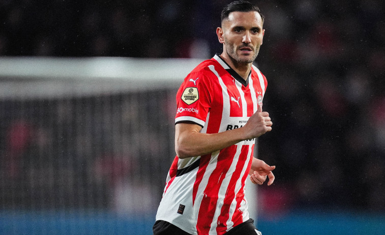Lucas Pérez, diagnosticado de tuberculosis: el PSV teme un brote en el vestuario, según De Telegraaf